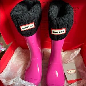 Hunter Fuchsia Boots with Black Cuffs
